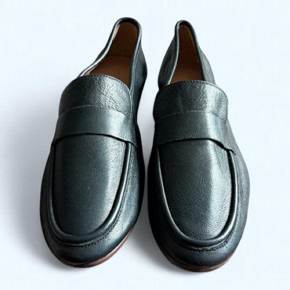 MADEWELL Lacey Elegant Black Leather Slip-On Loafers Size 8.5 Women - Picture 1 of 14